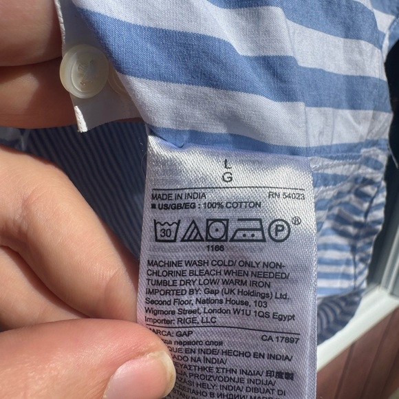 GAP Light Blue and White Pinstripe Shirt - Picture 10 of 10